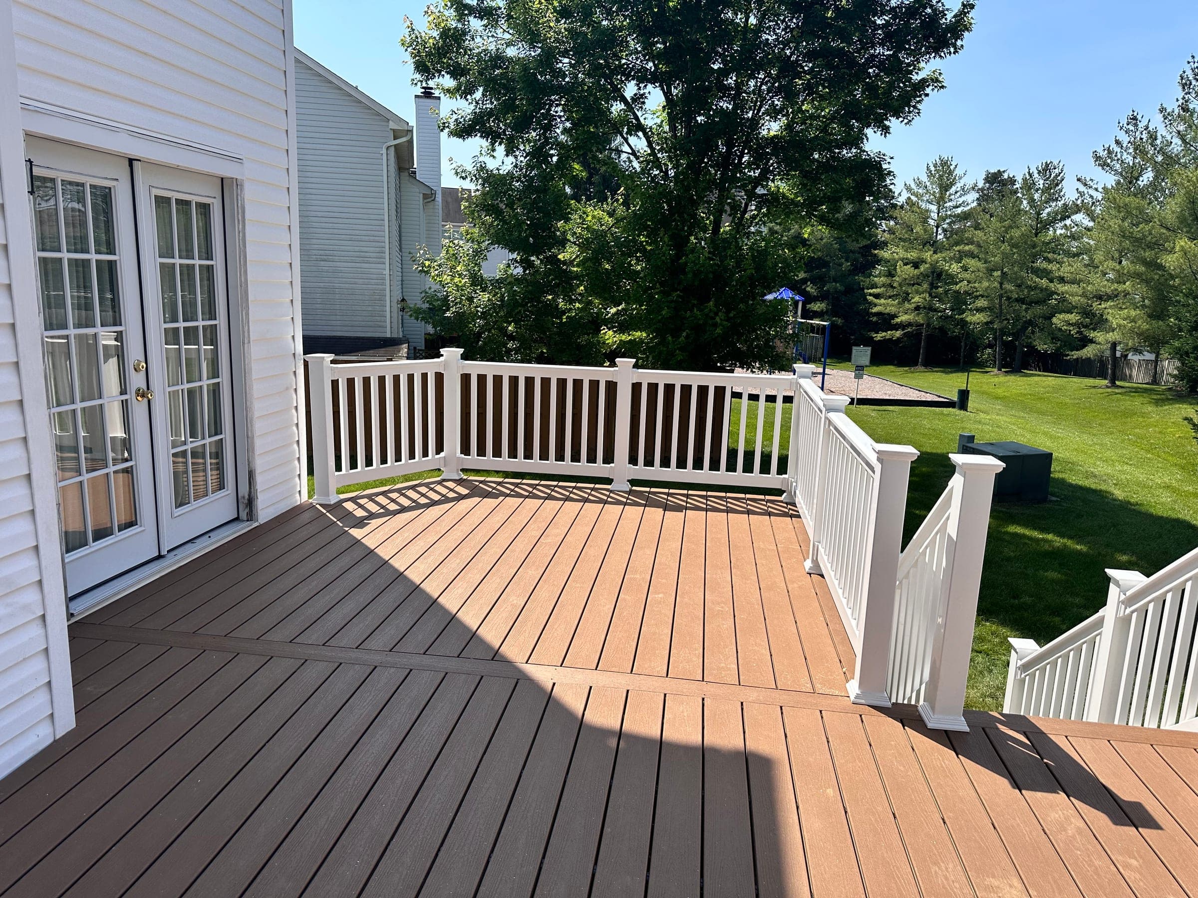 Trex Deck, Two-Tone with Lighted Stairs, Northern Virginia — finished work, photo 3